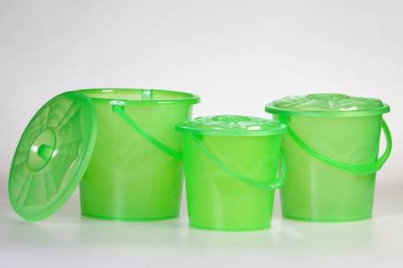 Ведро 13 л. пластик. с крышкой цв. в ассорт