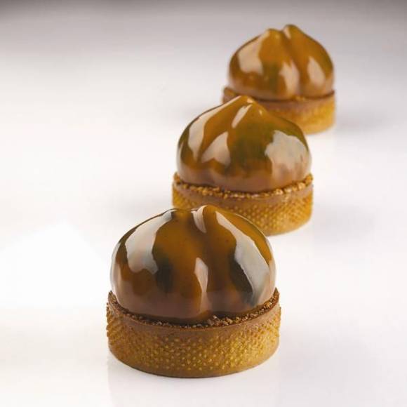 Форма силиконовая PAVOFLEX для пирож. 3D "Каштан" d60мм h35мм, 65мл, 20 ячеек Pavoni PX4357S Форма силиконовая PAVOFLEX для пирож. 3D "Каштан" d60мм h35мм, 65мл, 20 ячеек Pavoni PX4357S